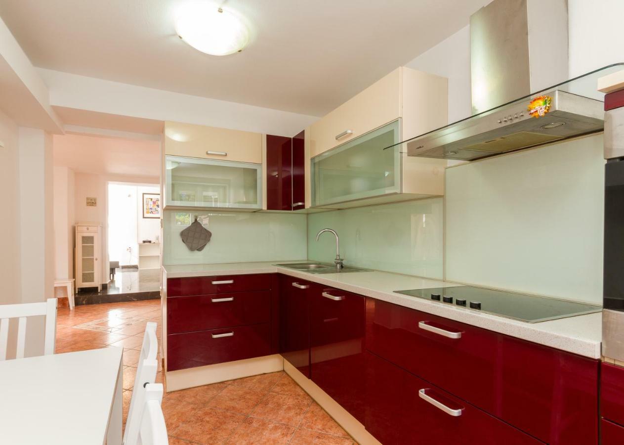 Philosophy Apartment Порторож Экстерьер фото