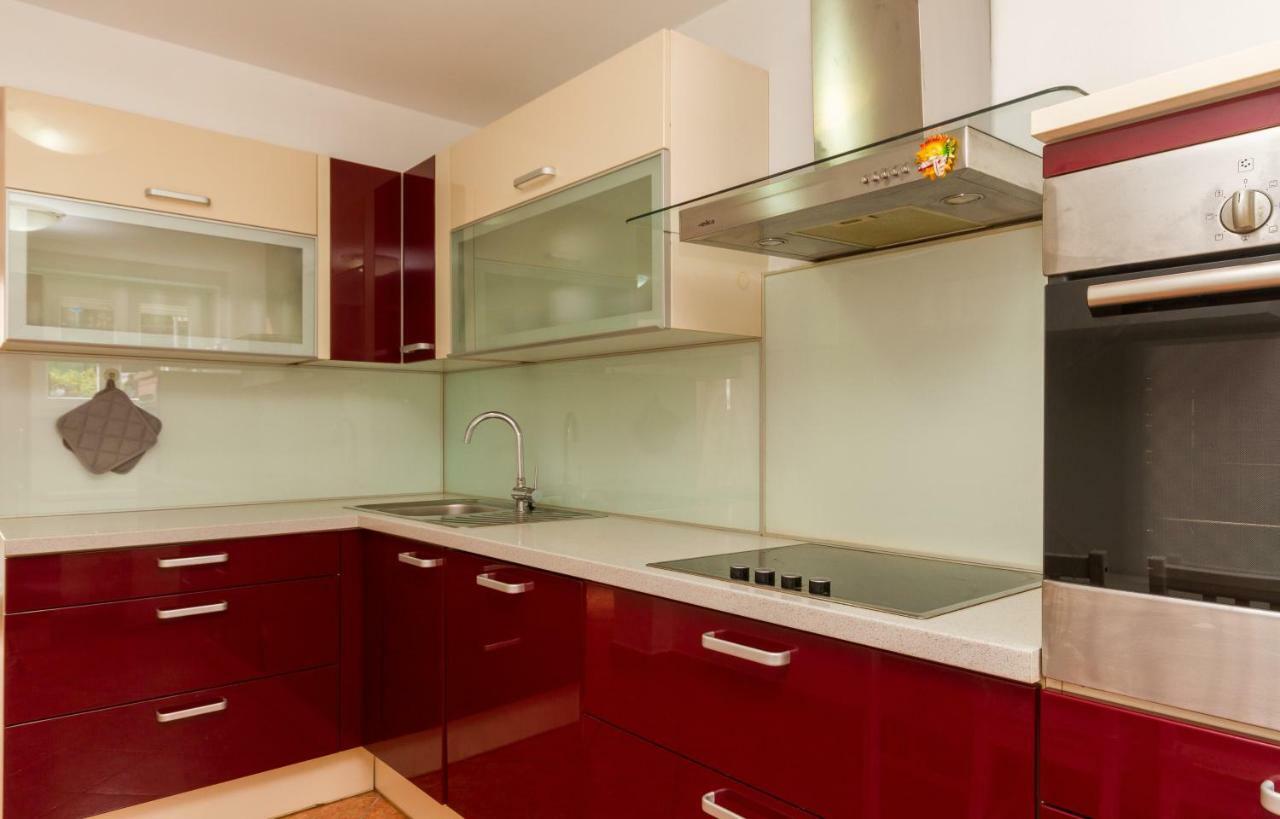 Philosophy Apartment Порторож Экстерьер фото
